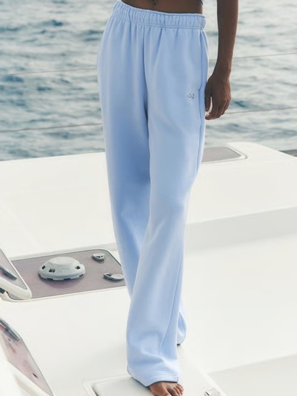 ALO Yoga Seashell straight leg sweatpants